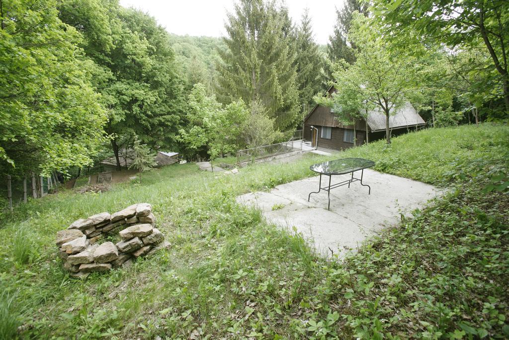 Villa Harangvirág 36 Faház Kismaros Esterno foto